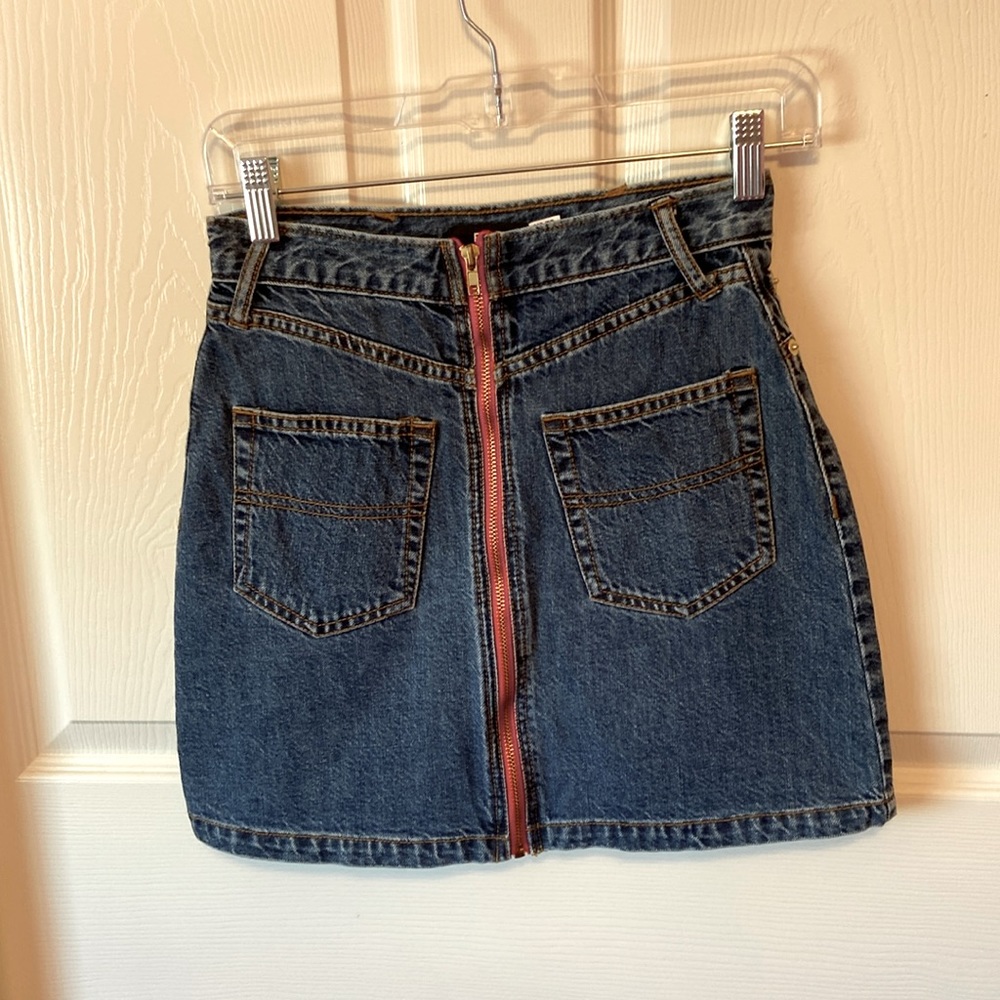 BDG Denim Zipper Short Skirt,  Pre-Owned, Great Condition, Women’s Size XS
